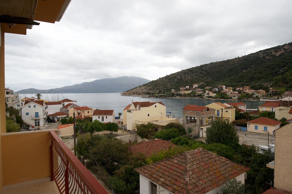 Moustakis Hotel Agia Efimia エクステリア 写真